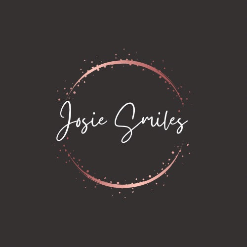 Josie Smiles 